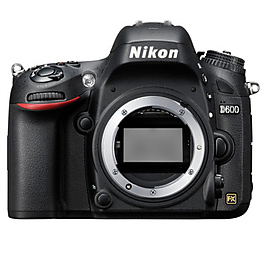 Nikon D600 +4x �istenie �ipu zadarmo
